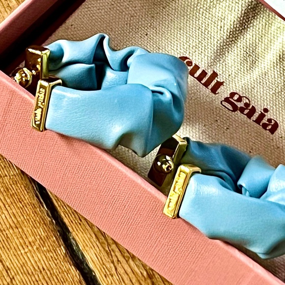 🌺🎉HP🎉🌺 NWT Cult Gaia Sanura Earrings Ice Blue - Picture 14 of 16